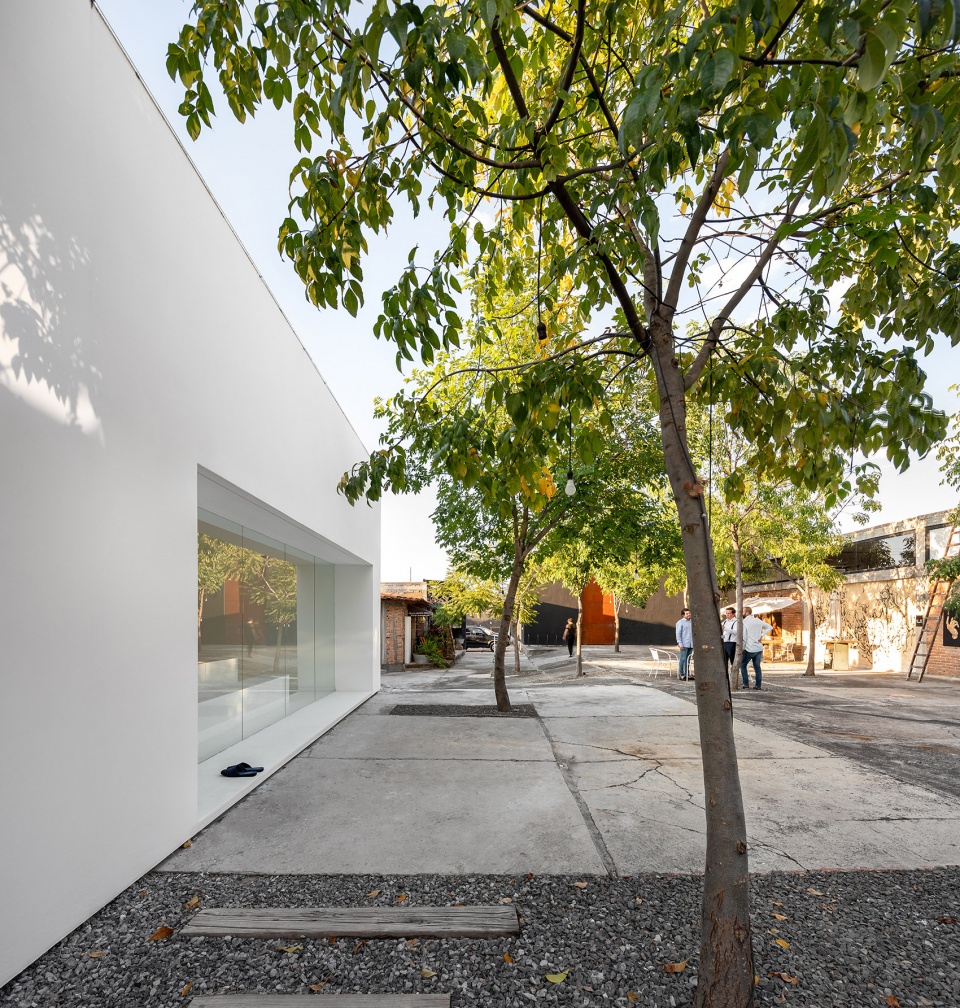 hw studio office by hw studio