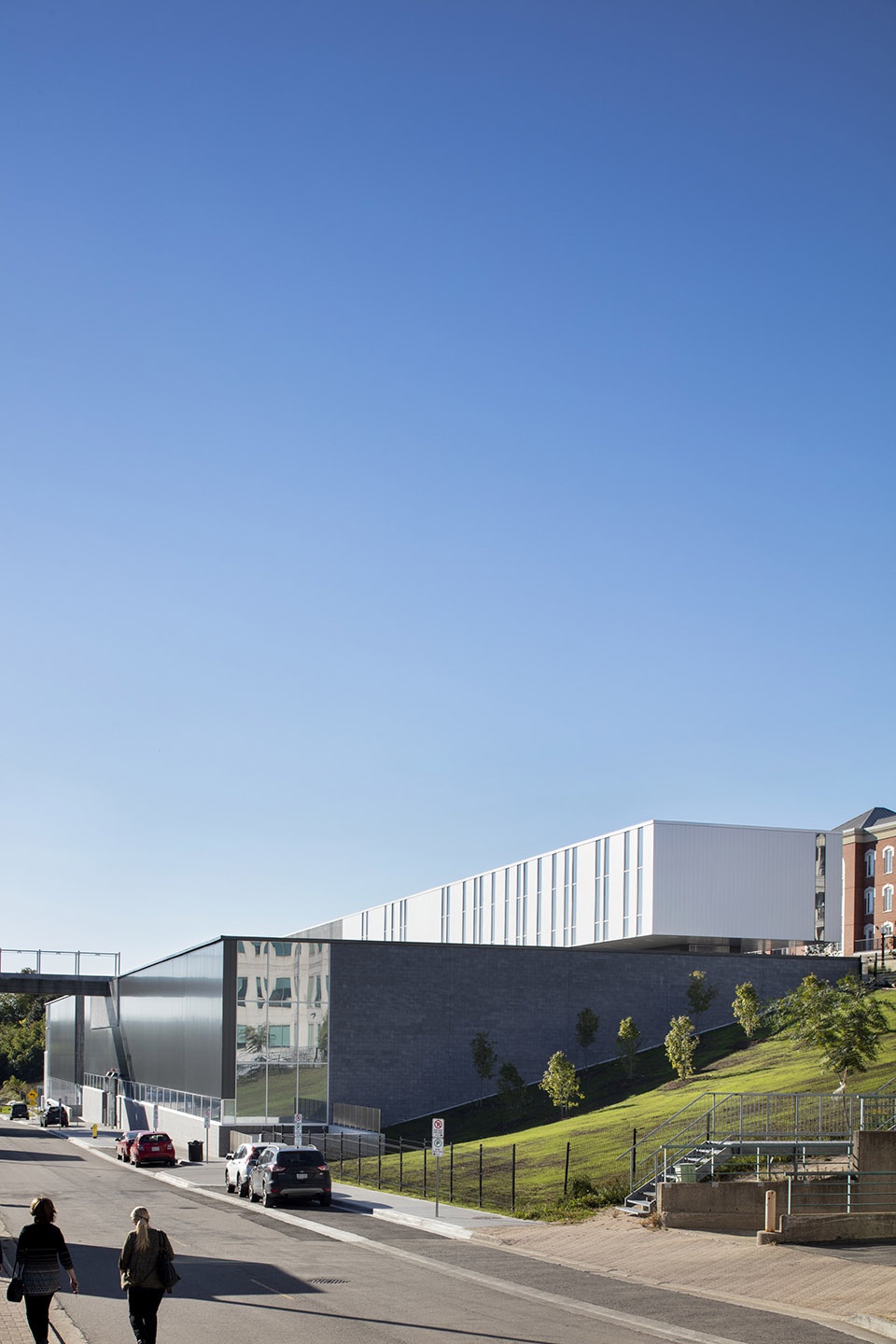 laurier brantford ymca by cannondesign
