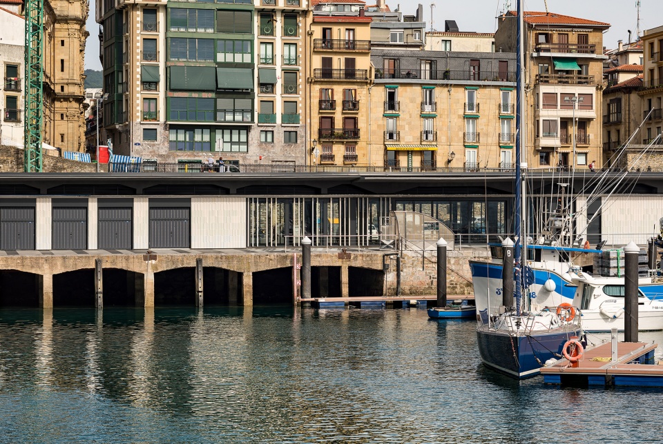 portaaviones pavilion renovation by vaumm