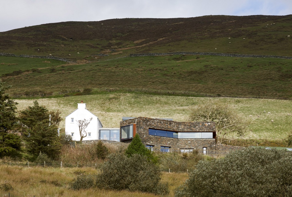 sartfell retreat by foster lomas