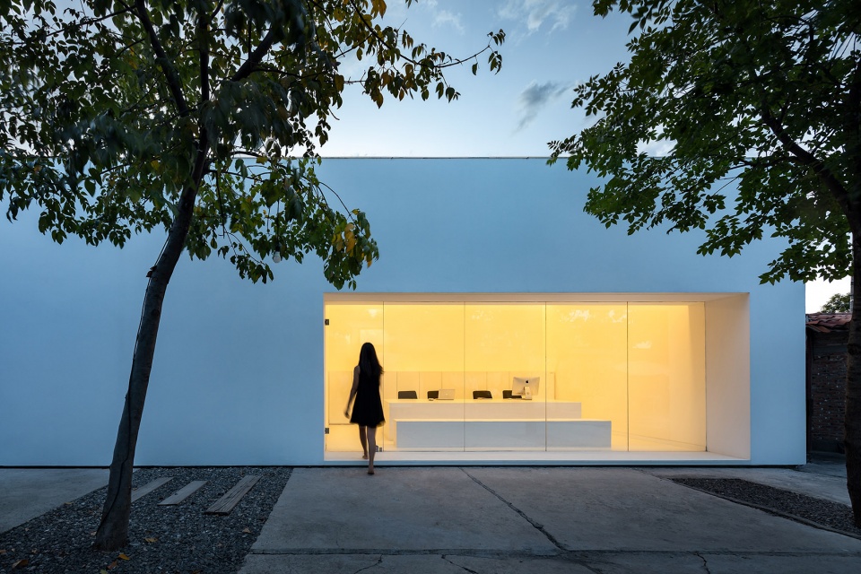 hw studio office by hw studio