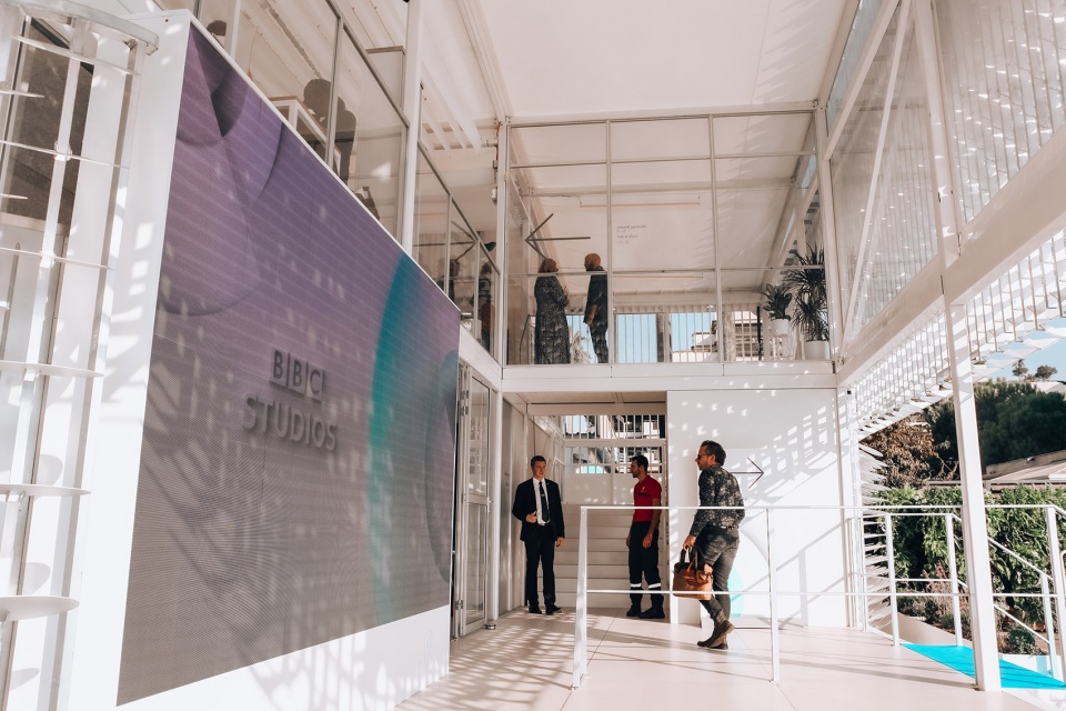 bbc studios pavilion by giles miller studio