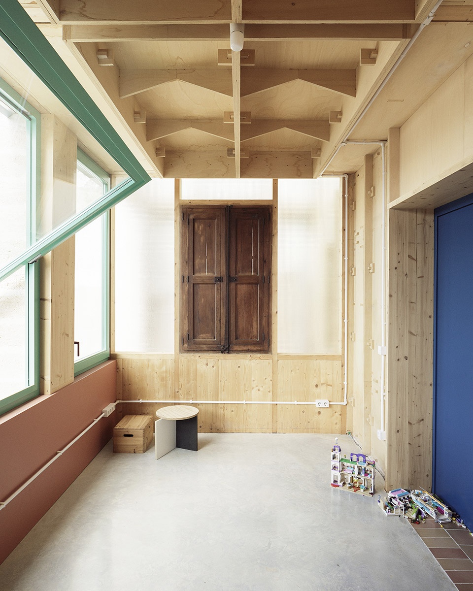 plywood house by feina studio