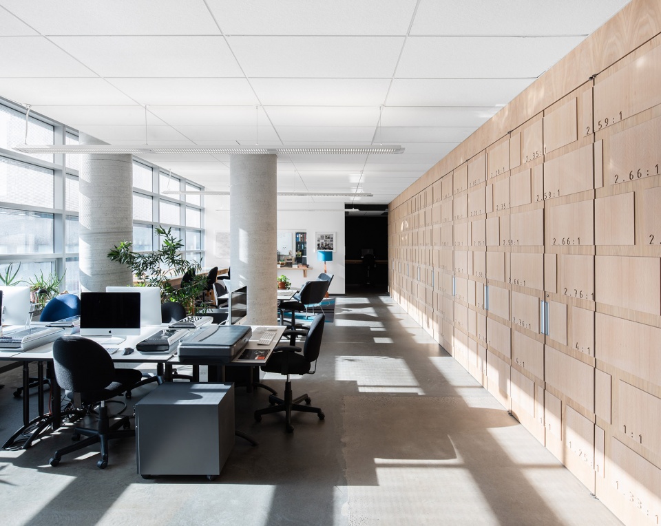 visual collections repository of concordia university by kanva