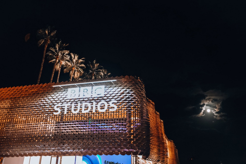 bbc studios pavilion by giles miller studio
