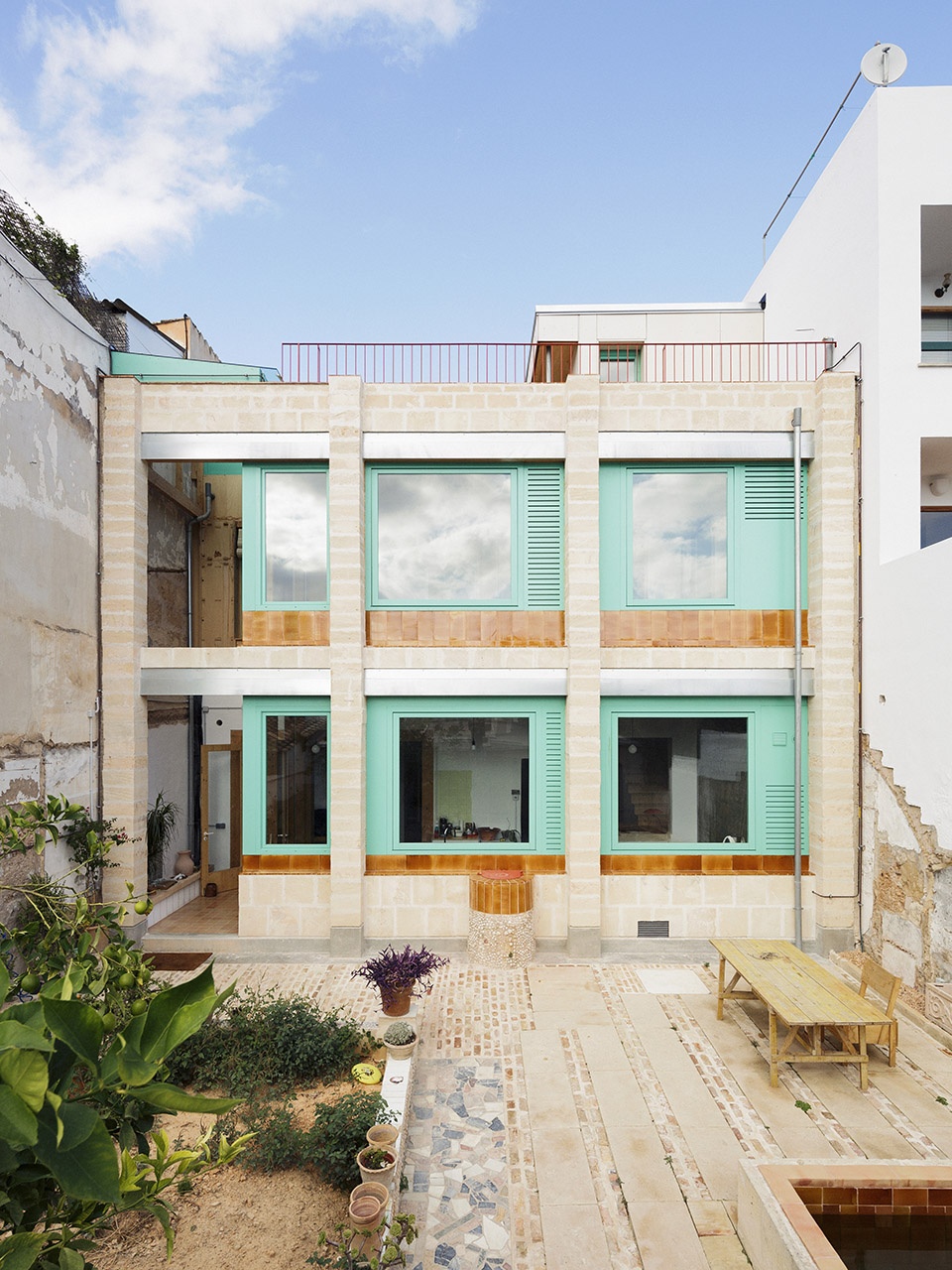 plywood house by feina studio 1