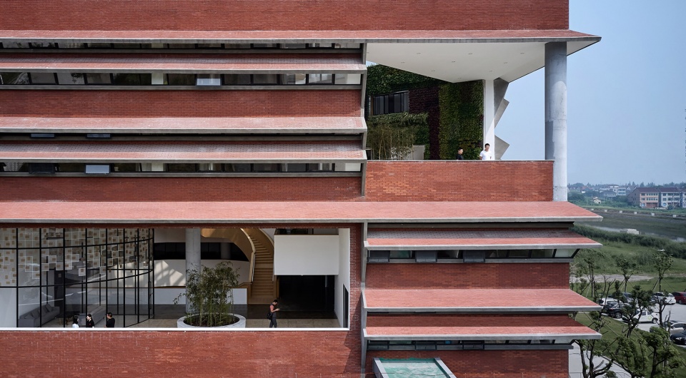 huateng headquarters china by leeko studio