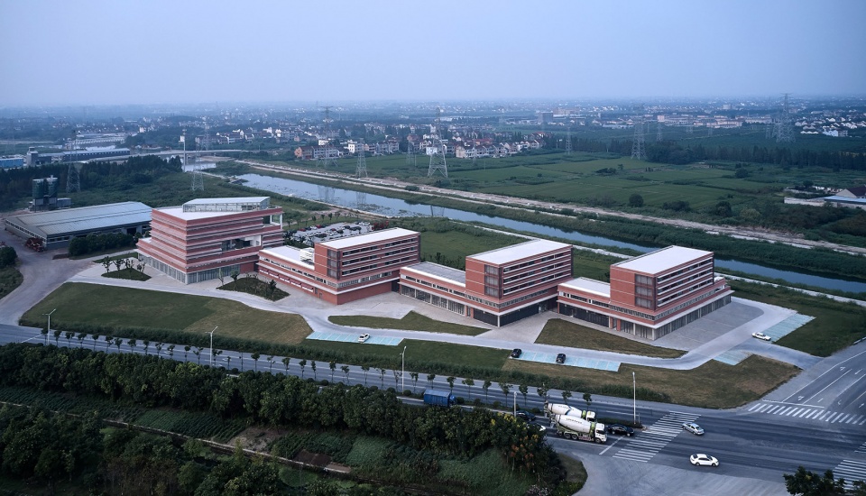 huateng headquarters china by leeko studio