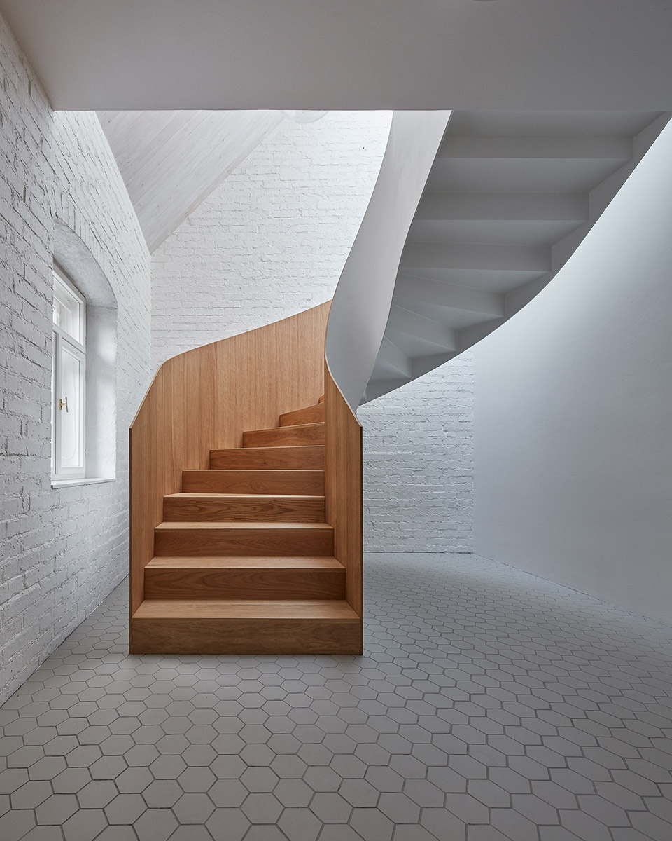 family house in jinonice by atelier 111 architekti