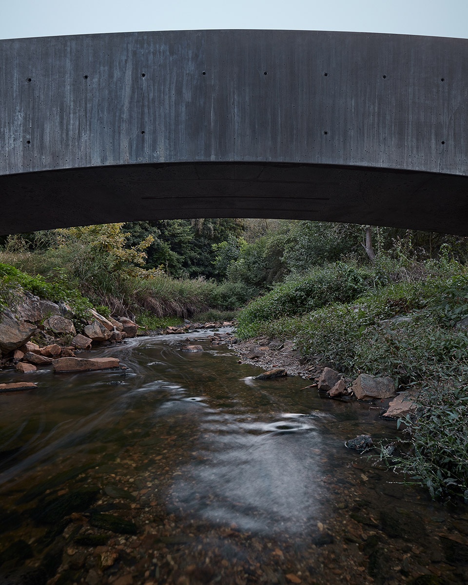 Bridge over the Dřetovice stream by Aoc architects and Klokner Institute