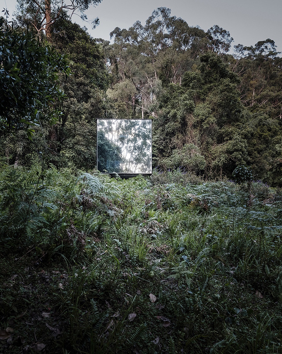 kangaroo valley outhouse by madeleine blanchfield architects