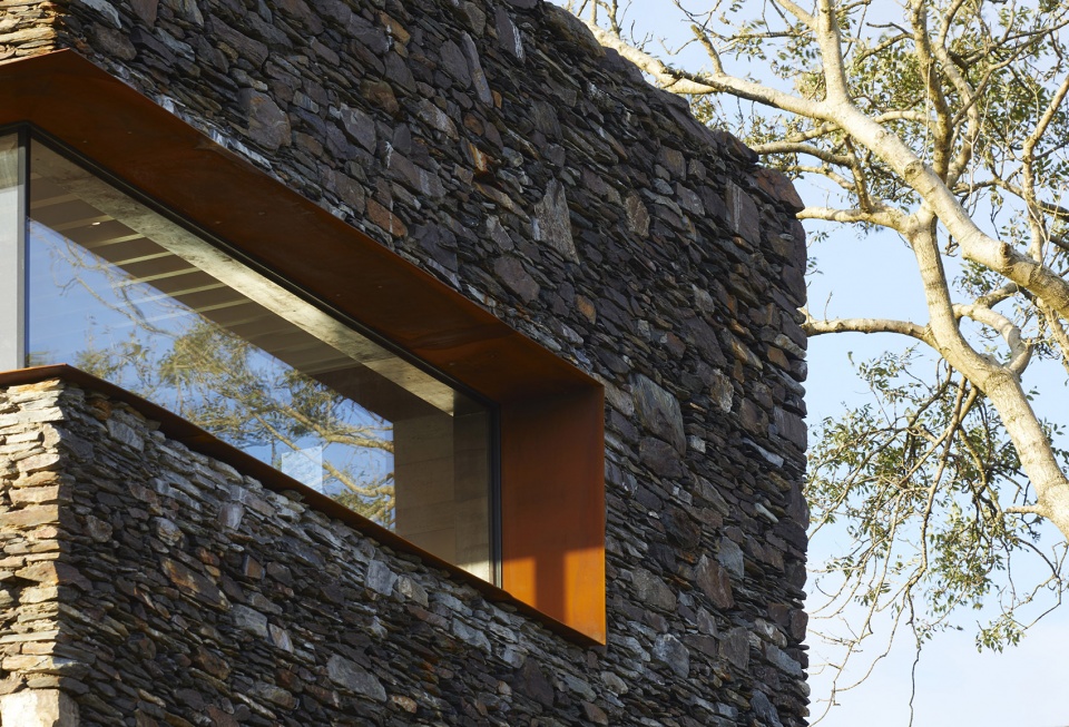 sartfell retreat by foster lomas
