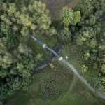 Dřetovice河畔的桥梁和雕塑景观，捷克 / Ondřej Císler + Petr Tej