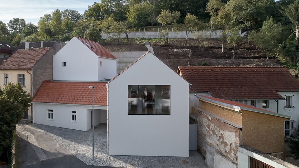 family house in jinonice by atelier 111 architekti