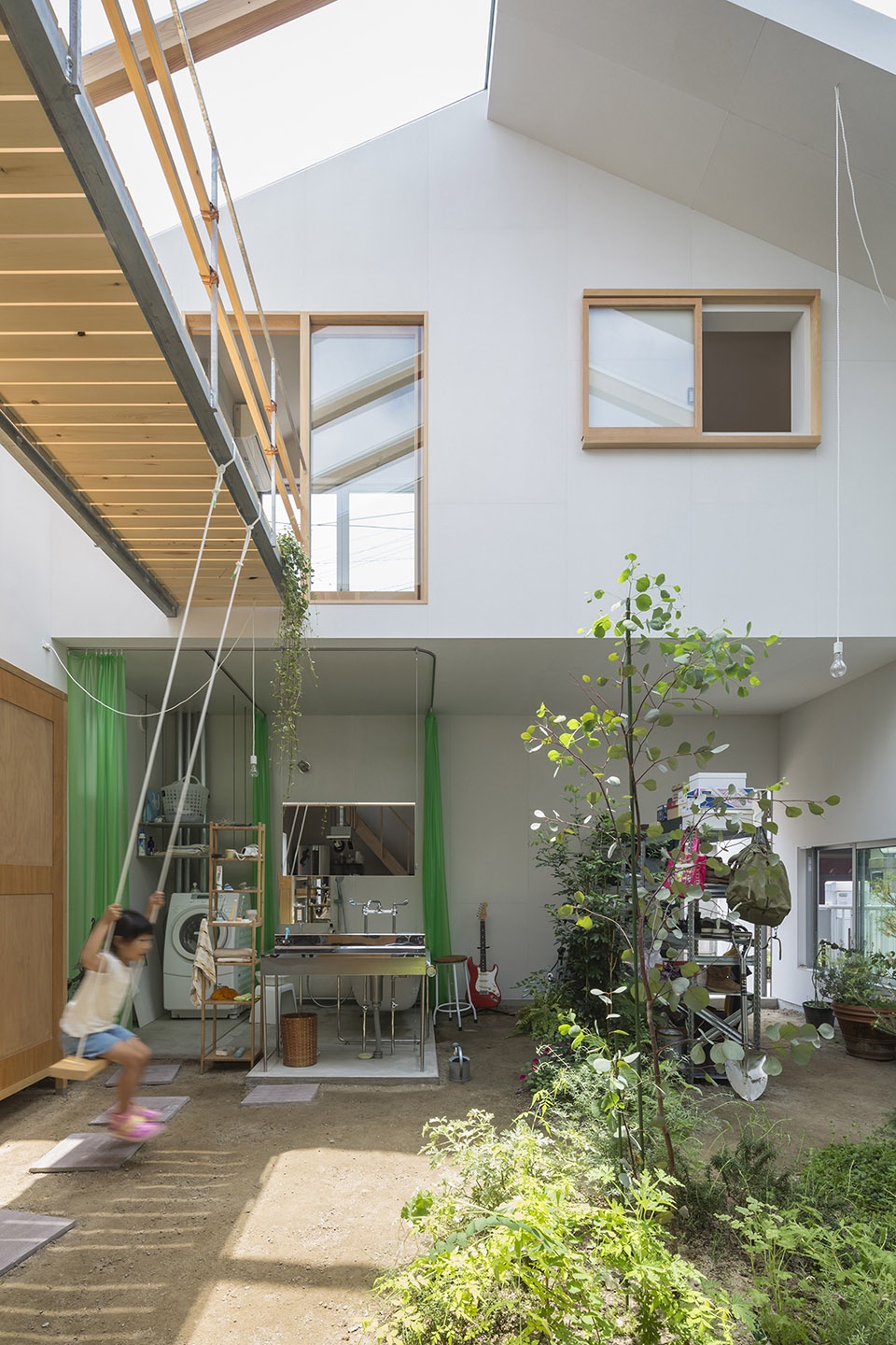 house in tsukimiyama by tato architects