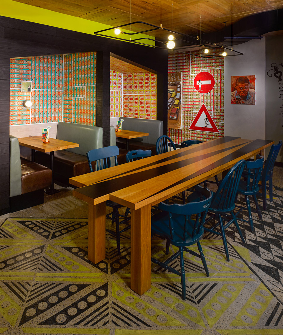 Nando’s Queen West by DesignAgency - 谷德设计网