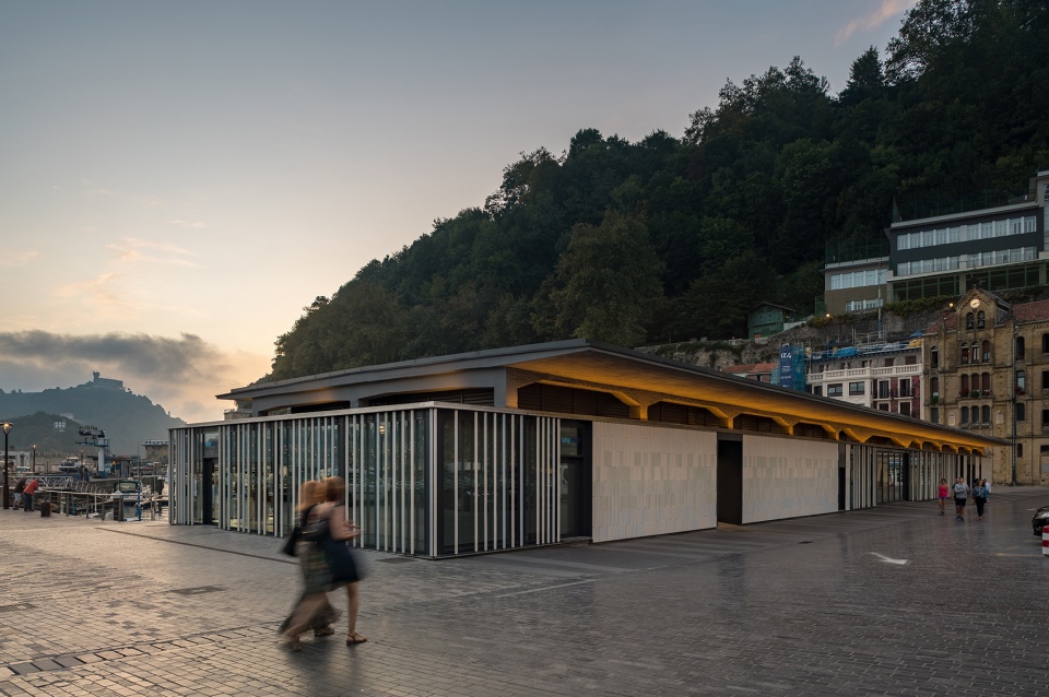 portaaviones pavilion renovation by vaumm