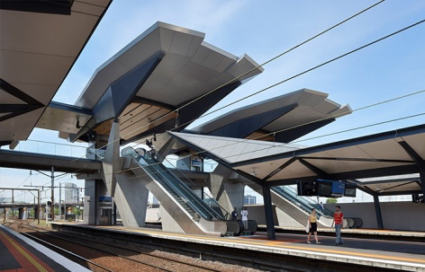 墨尔本火车北站 / Cox Architecture