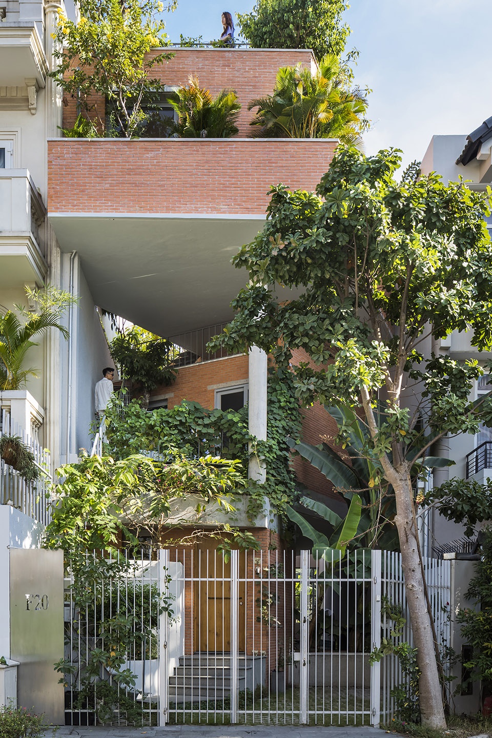 ha house by vtn architects