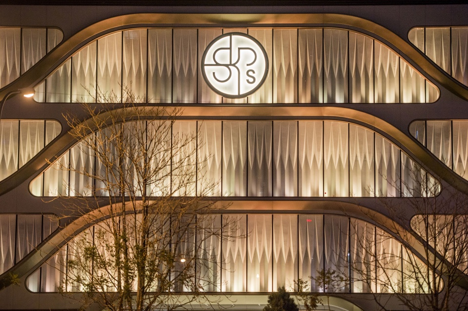 gentle monster为北京skp-s开启"数字-模拟 未来" - 谷德设计网