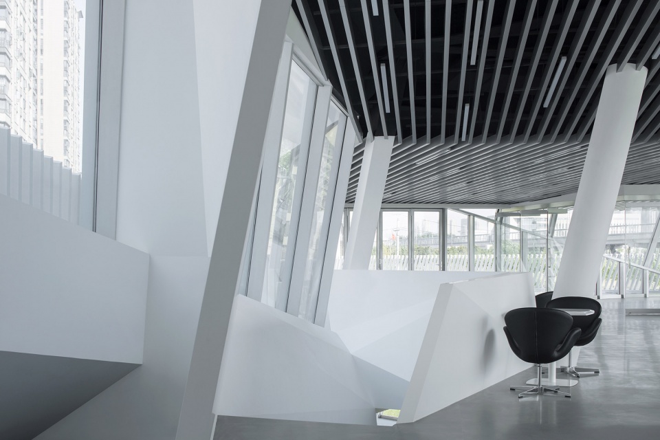 lamborghini exhibition center in zhengzhou china by pma