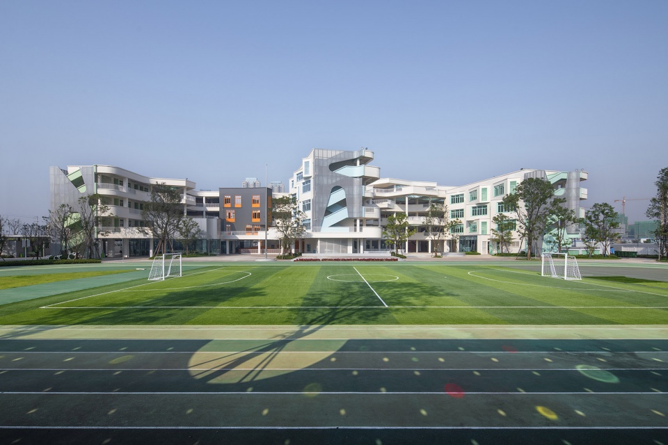 landscape design for chengdu hamilton luxelakes school china by wisto design