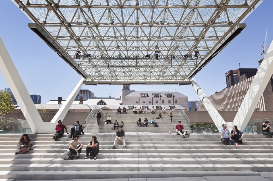 nathan phillips square revitalization by plant architect perkins will hoerr schaudt landscape architects adrian blackwell urban projects