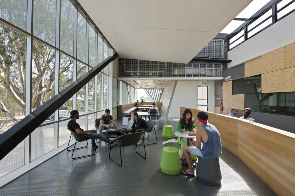 victoria university sunshine construction futures by cox architecture
