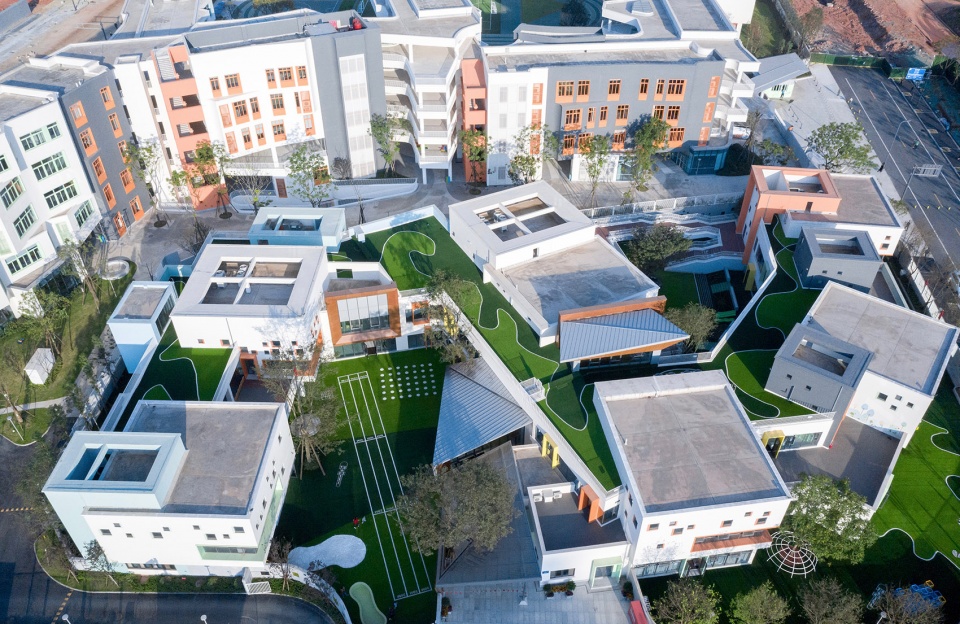 landscape design for chengdu hamilton luxelakes school china by wisto design