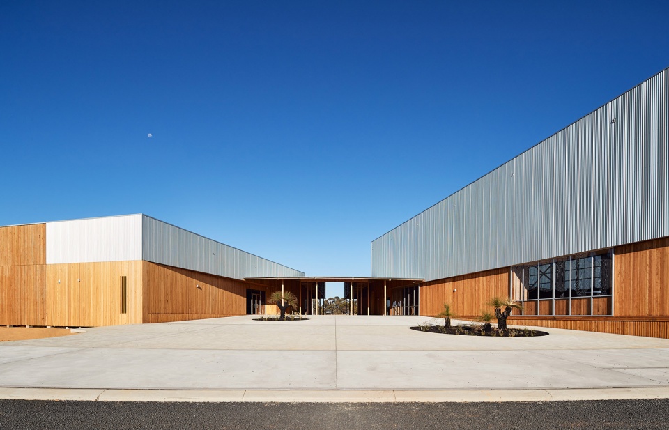 pingelly recreation and cultural centre by iredale pedersen hook atc studio