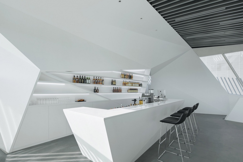 lamborghini exhibition center in zhengzhou china by pma