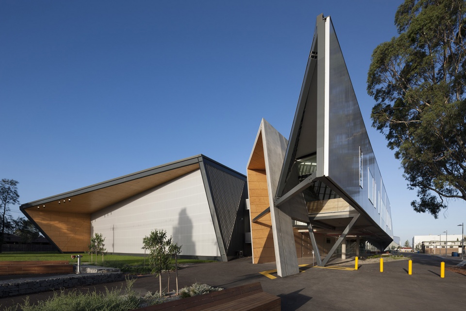 victoria university sunshine construction futures by cox architecture