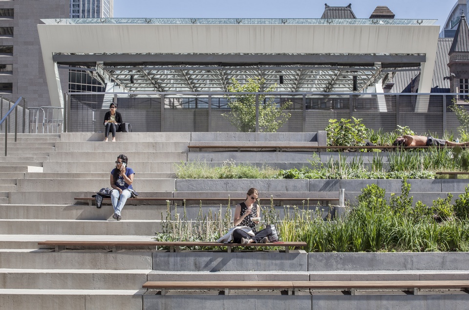 nathan phillips square revitalization by plant architect perkins will hoerr schaudt landscape architects adrian blackwell urban projects