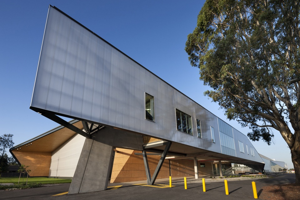 victoria university sunshine construction futures by cox architecture