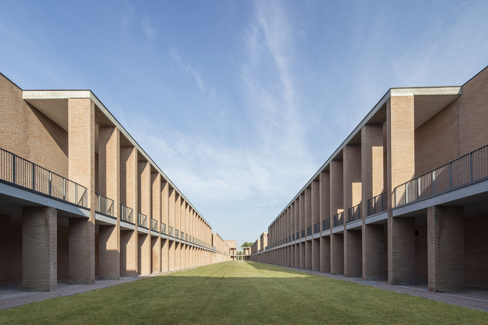 nuova sede della scuola per leuropa a parma by studio zermani e associati