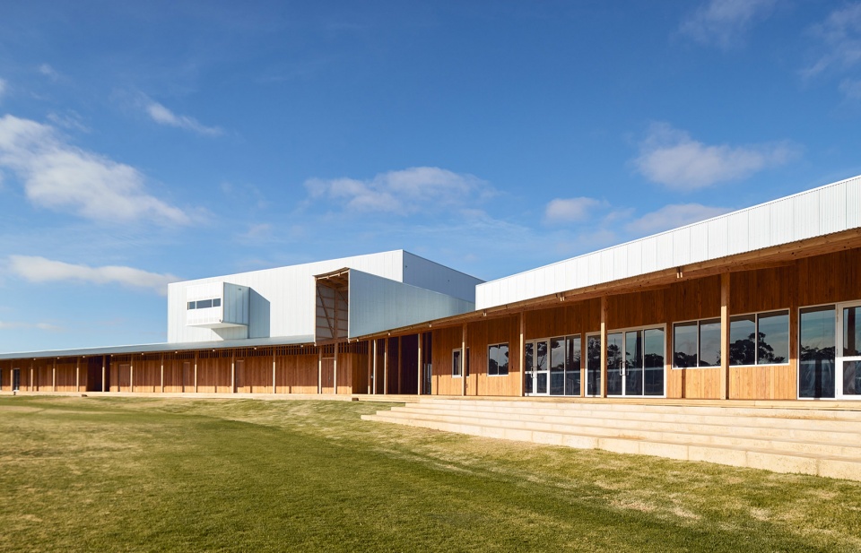 pingelly recreation and cultural centre by iredale pedersen hook atc studio