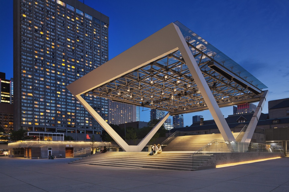 nathan phillips square revitalization by plant architect perkins will hoerr schaudt landscape architects adrian blackwell urban projects