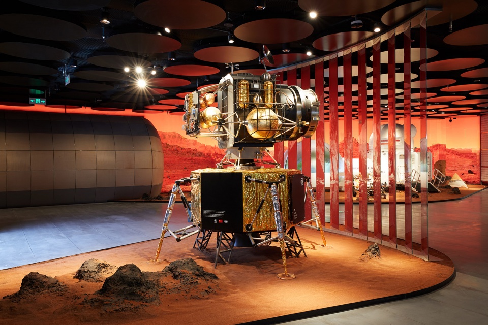 gentle monster introduces the digital analog future to skp s beijing