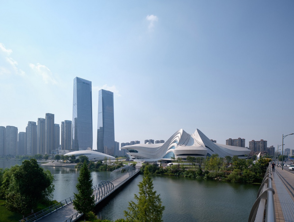 changsha meixihu international culture arts centre by zaha hadid architects