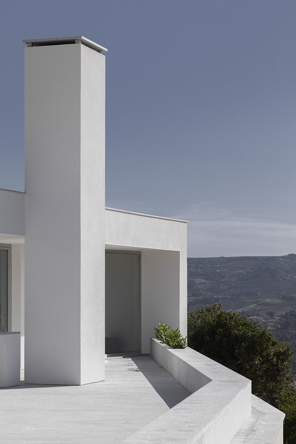 house in lamego by antonio ildefonso architect