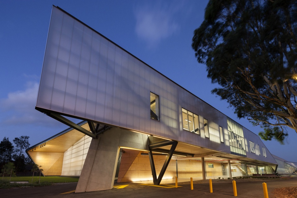 victoria university sunshine construction futures by cox architecture
