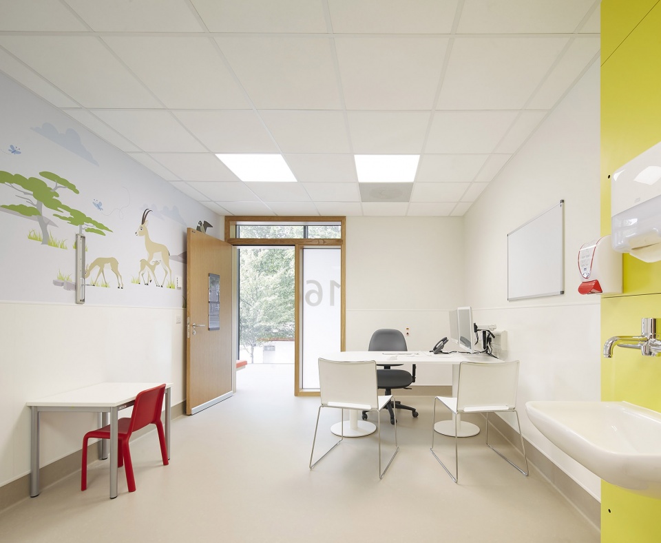 zayed centre for rare diseases by stanton williams