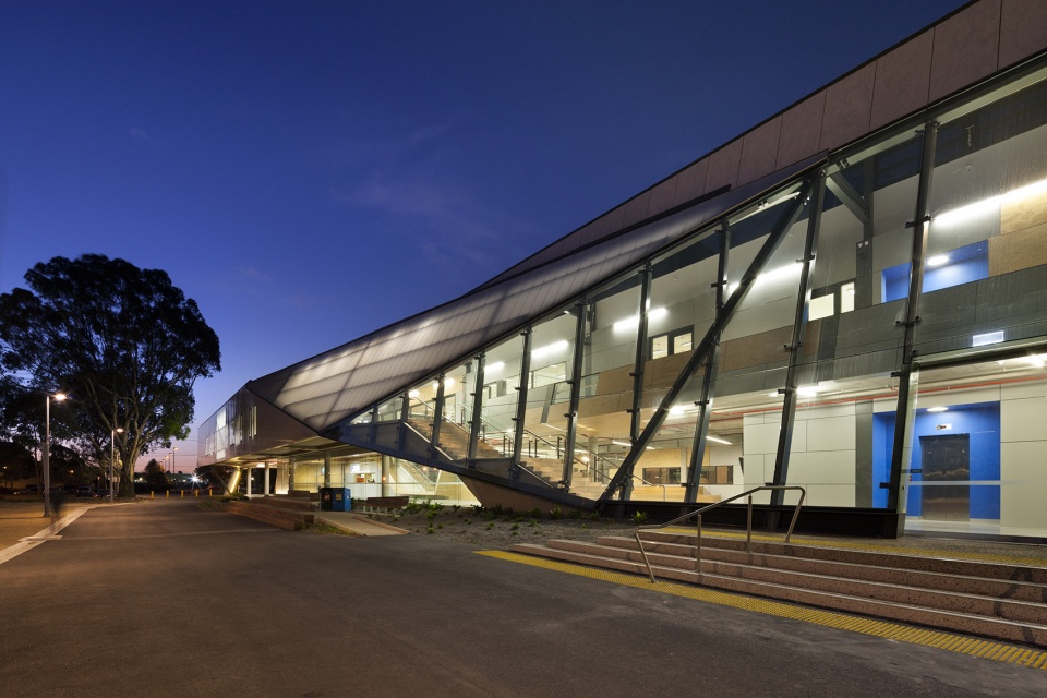 victoria university sunshine construction futures by cox architecture