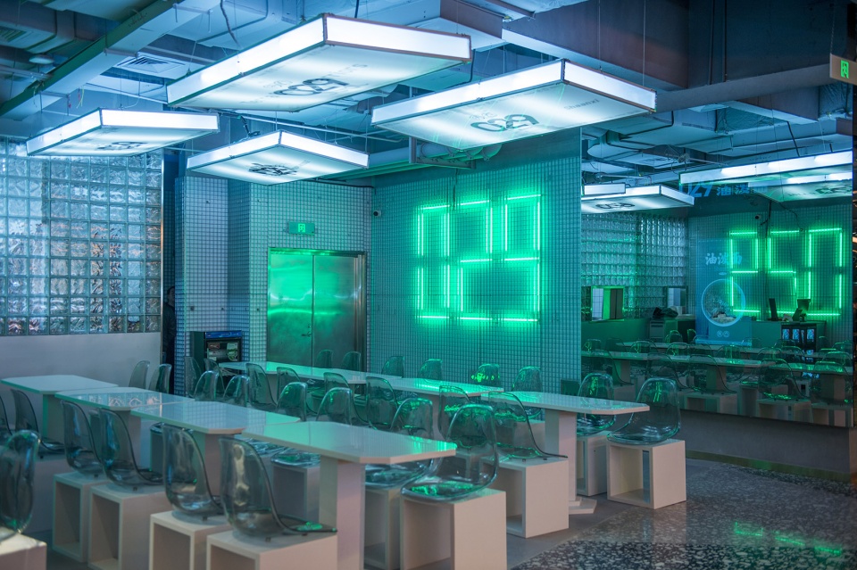 gentle monster introduces the digital analog future to skp s beijing