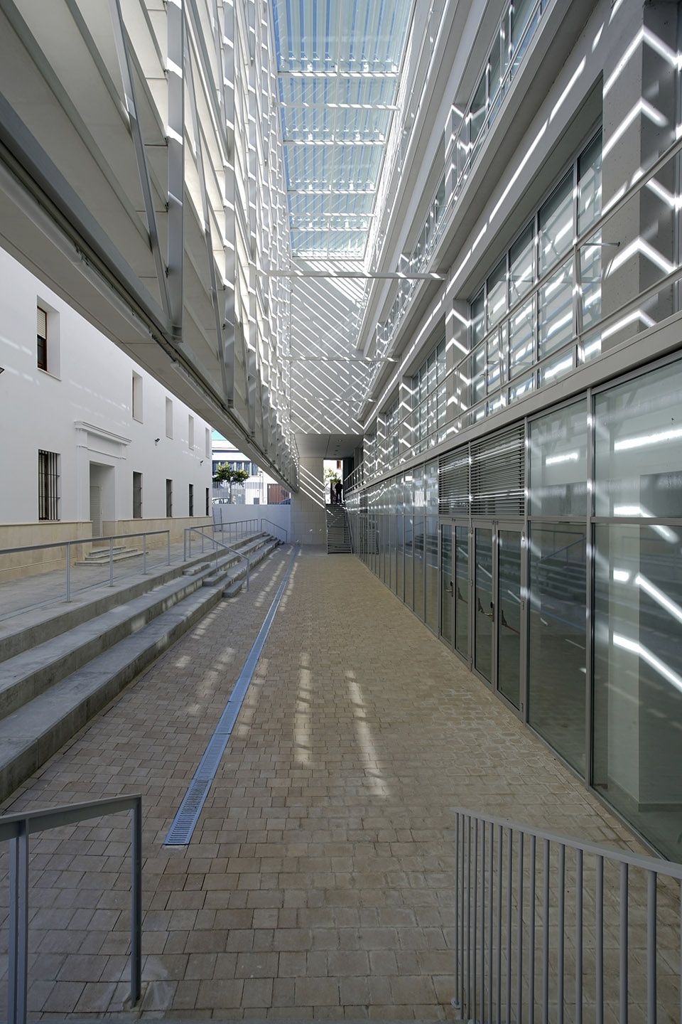 osuna university school by unia arquitectos