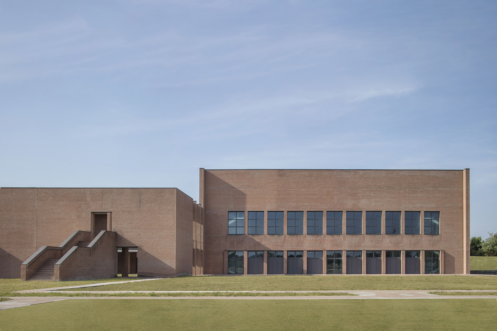 nuova sede della scuola per leuropa a parma by studio zermani e associati