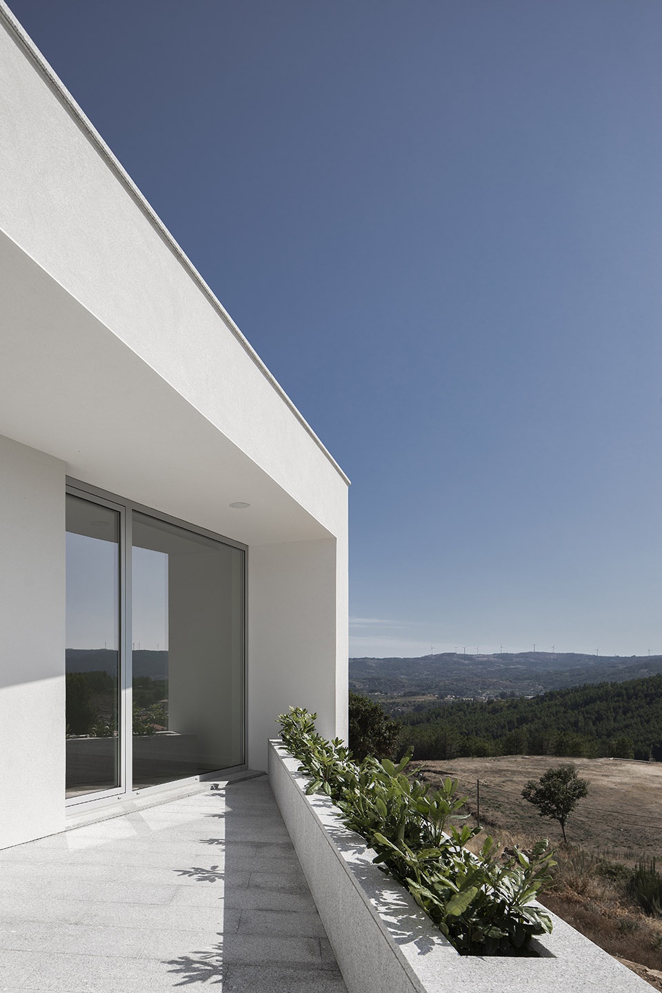 house in lamego by antonio ildefonso architect