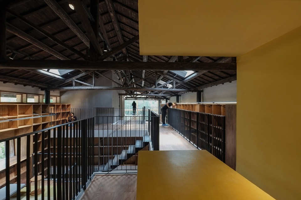capsule hotel and bookstore in village qinglongwu china by atelier taoc