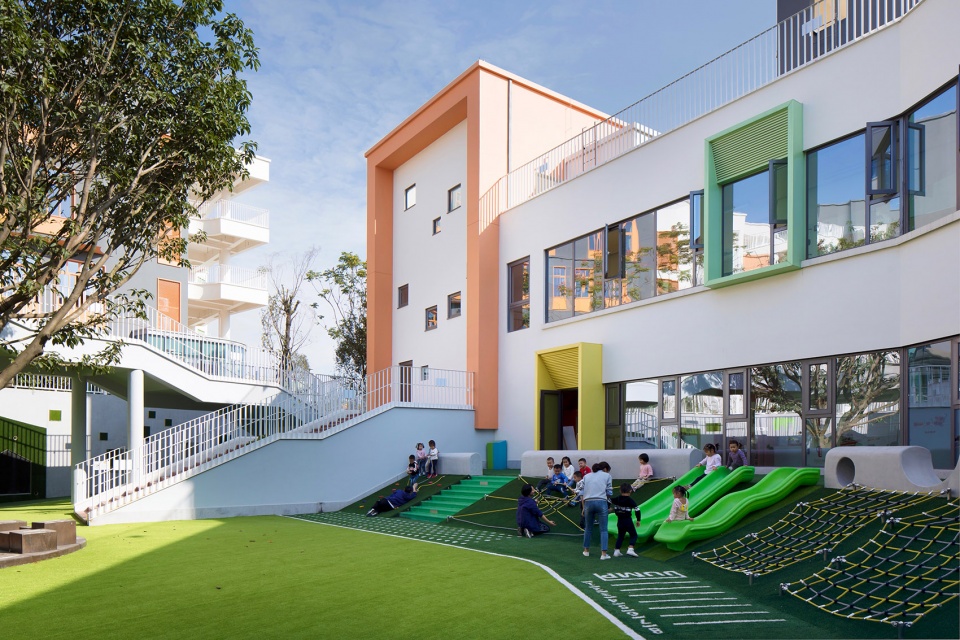 landscape design for chengdu hamilton luxelakes school china by wisto design
