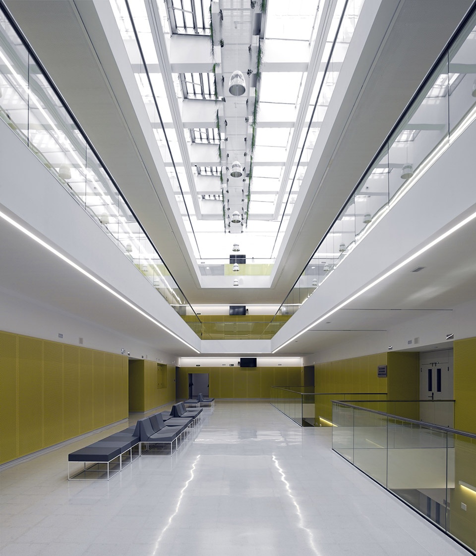osuna university school by unia arquitectos